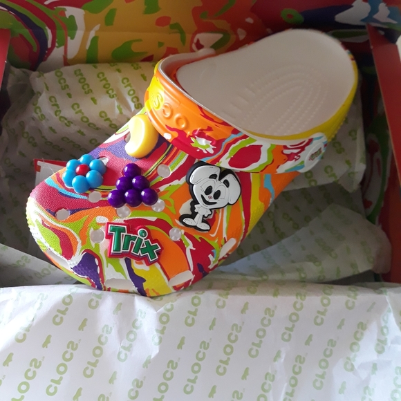 (New) Crocs Trix Cereal Clogs (kid size: J1) - Picture 3 of 10